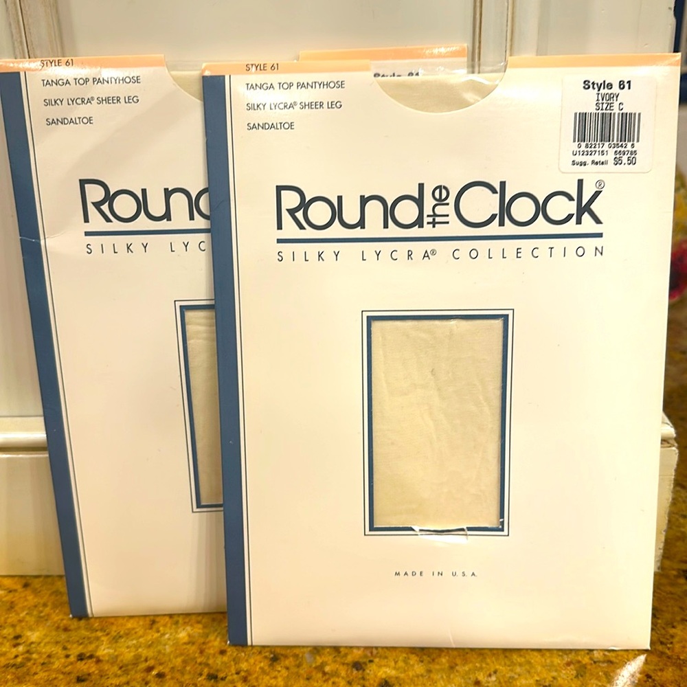 NWT🩷 2 PAIRS ROUND THE CLOCK SILKY LYCRA COLLECTION PANTYHOSE IN IVORY SIZE C